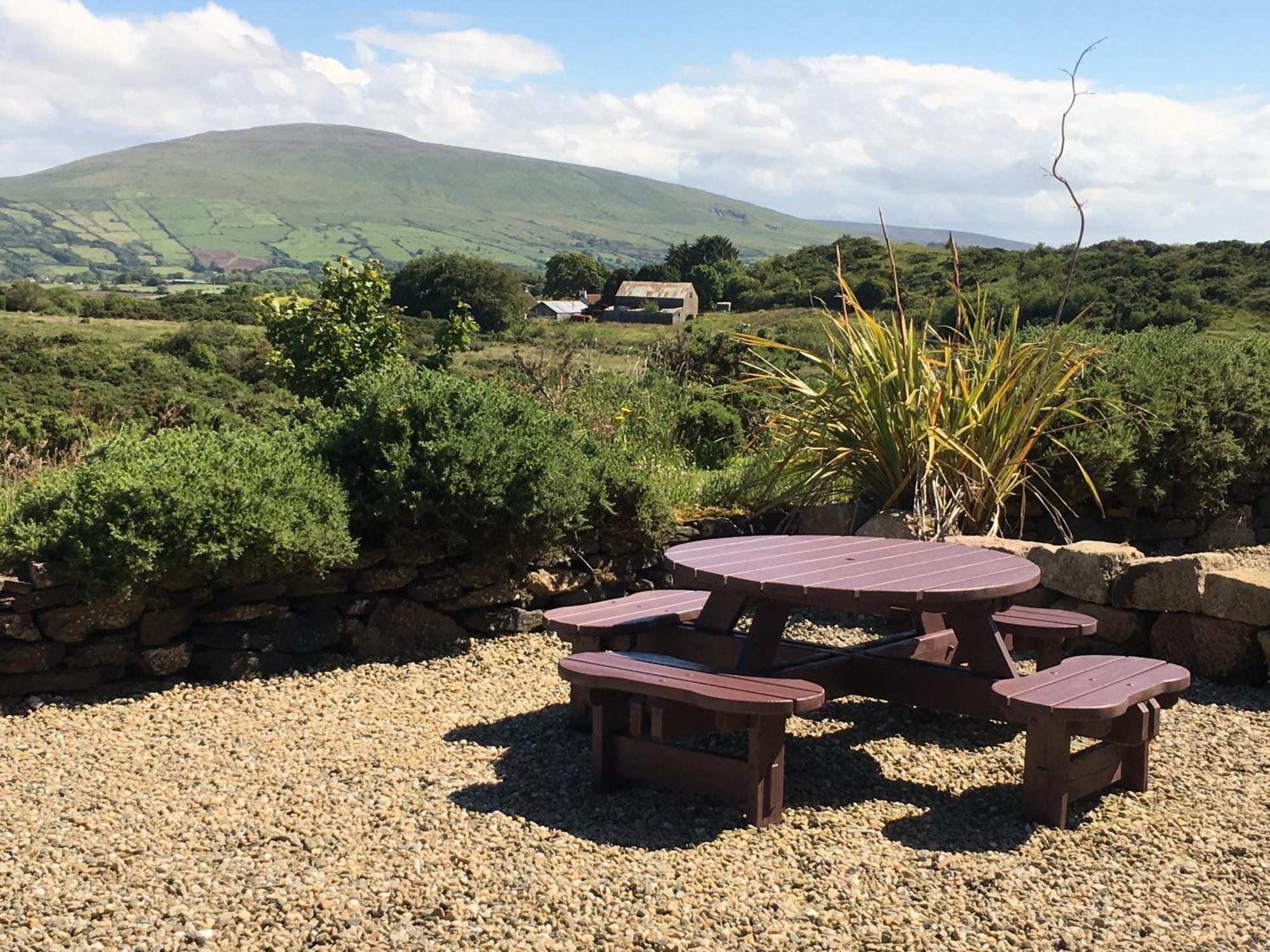 Causeway Coast Country Cottage, Pet-Friendly 밸리캐슬 외부 사진